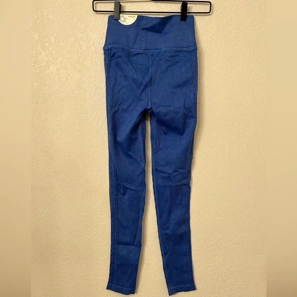 Offline by aerie Seamless 7/8 legging - Picture 2 of 5